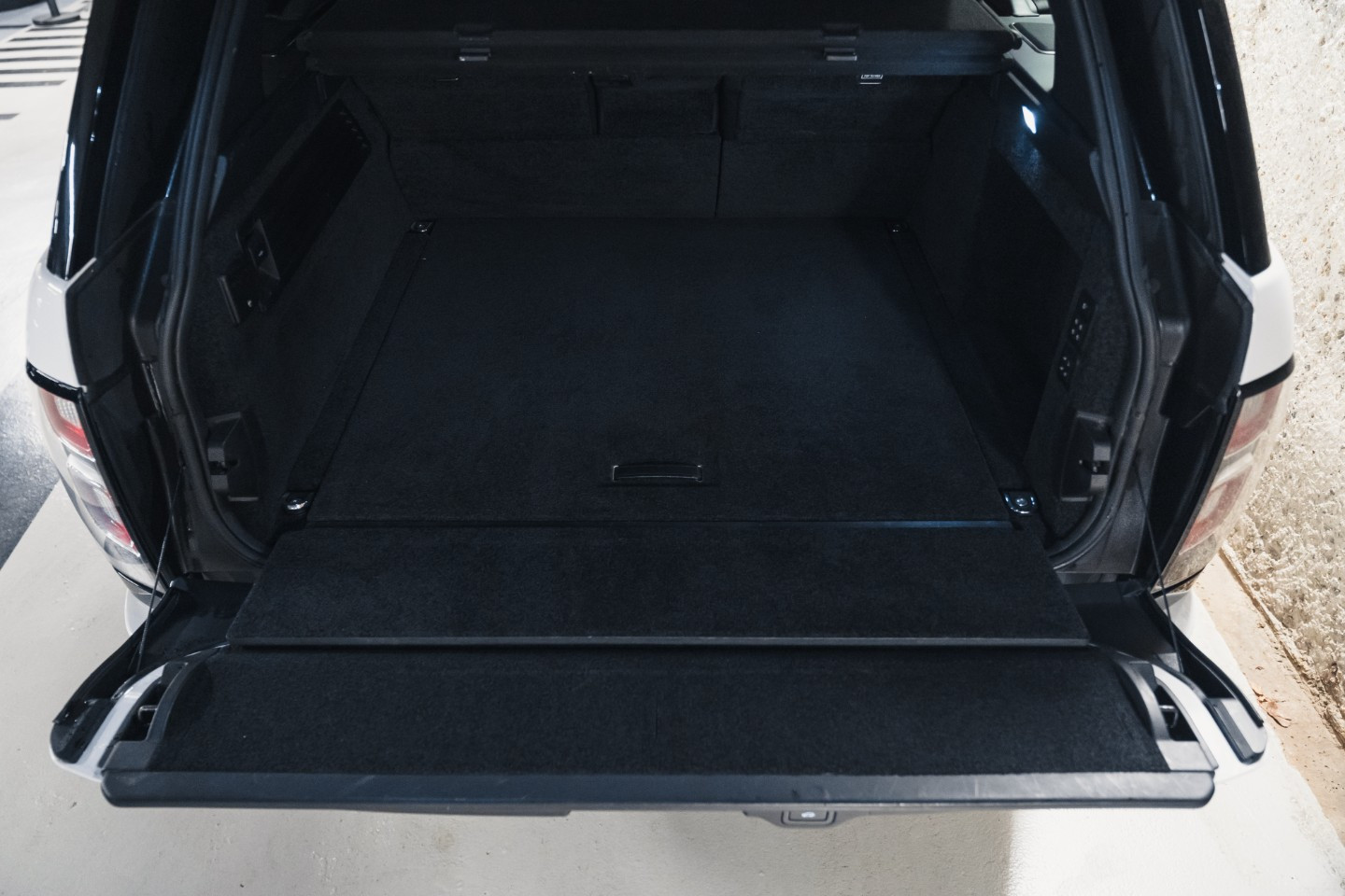 
                                                Voiture
                                                 Land Rover Range Rover LWB Supercharged Autobio