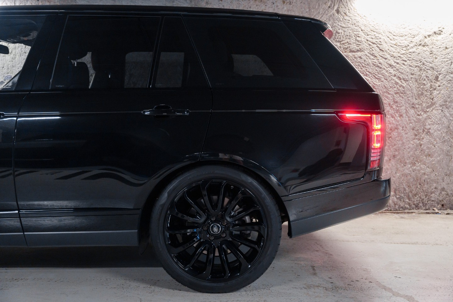 
                                                Voiture
                                                 Land Rover Range Rover Supercharged Autobiography