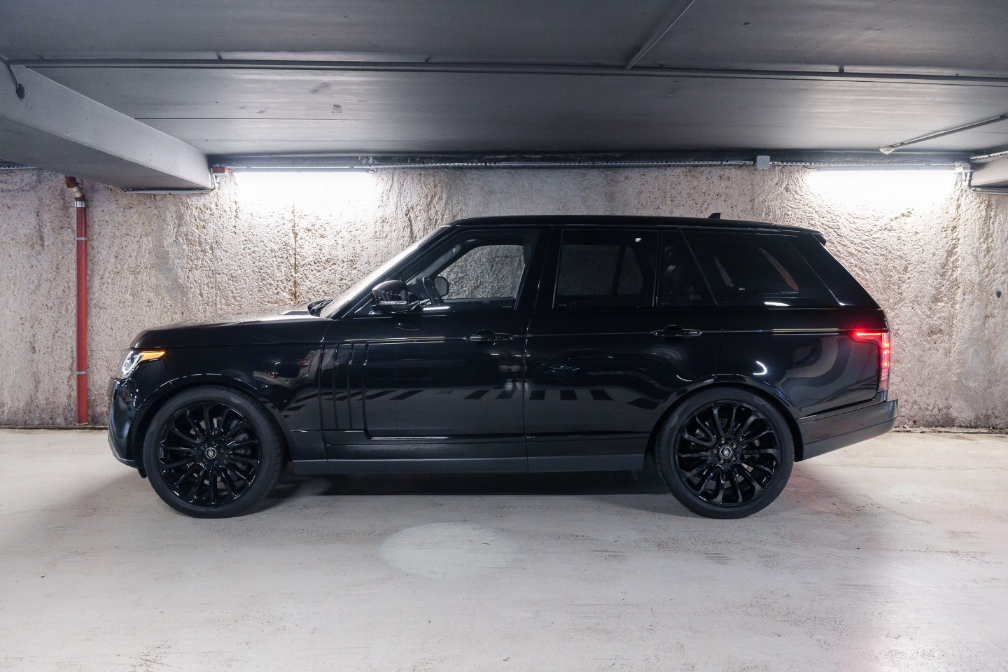 
                                                Voiture
                                                 Land Rover Range Rover Supercharged Autobiography