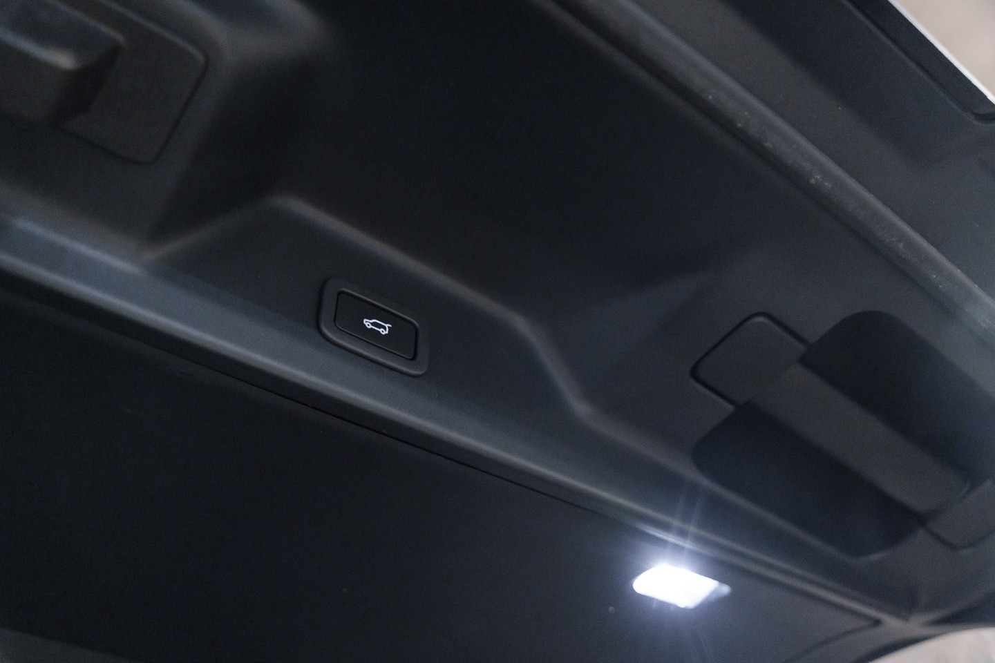 
                                                Voiture
                                                 Land Rover Range Rover Supercharged Autobiography