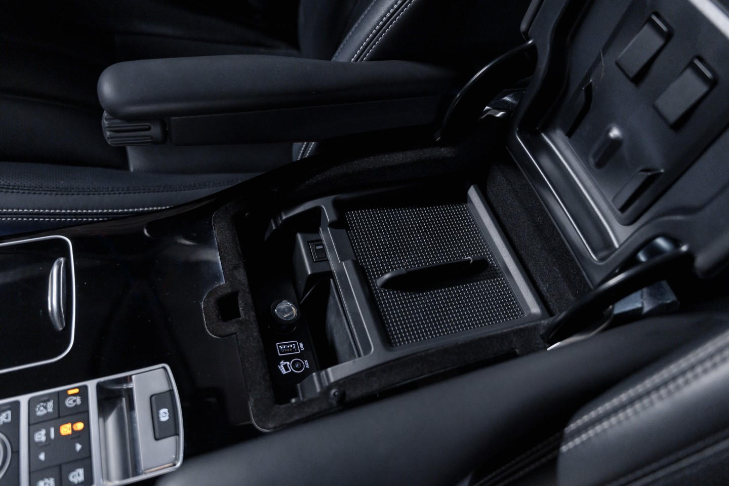 
                                                Voiture
                                                 Land Rover Range Rover Supercharged Autobiography