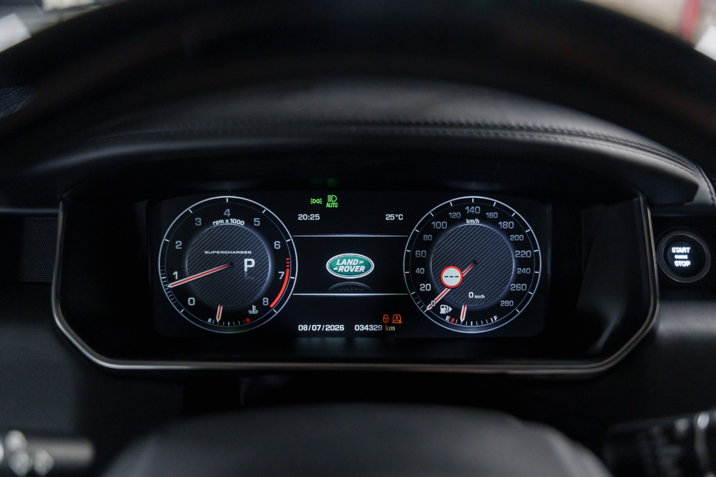 
                                                Voiture
                                                 Land Rover Range Rover Supercharged Autobiography