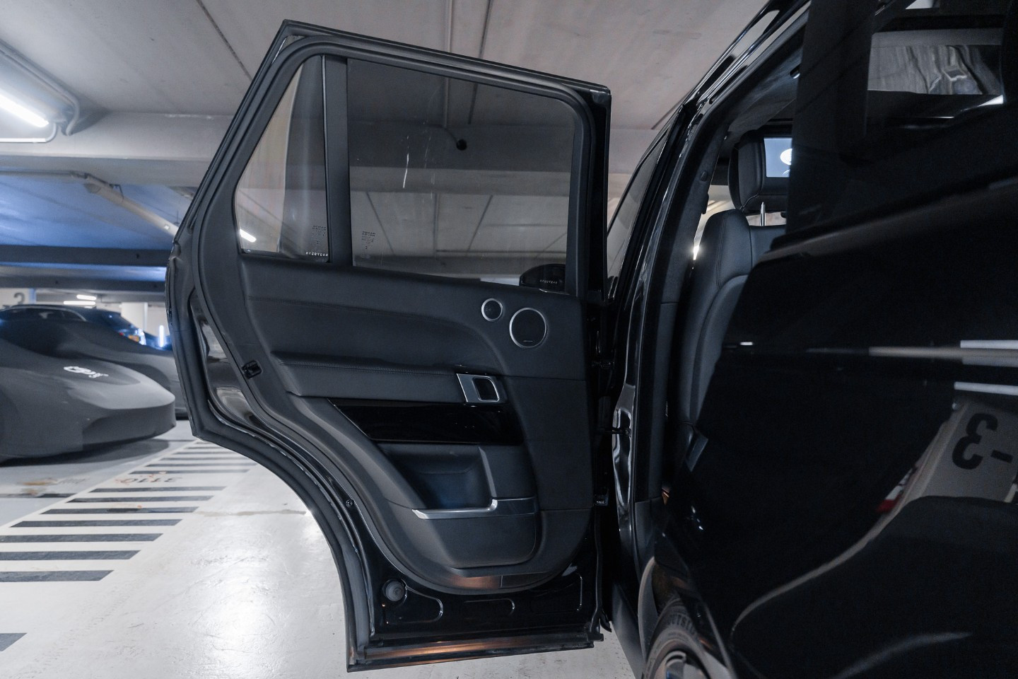 
                                                Voiture
                                                 Land Rover Range Rover Supercharged Autobiography