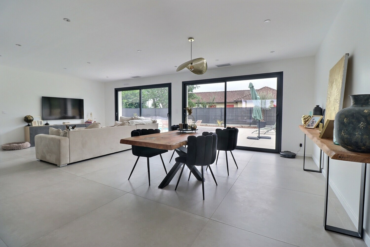 
                                                Vente
                                                 LANGON - MAISON CONTEMPORAINE AVEC PISCINE