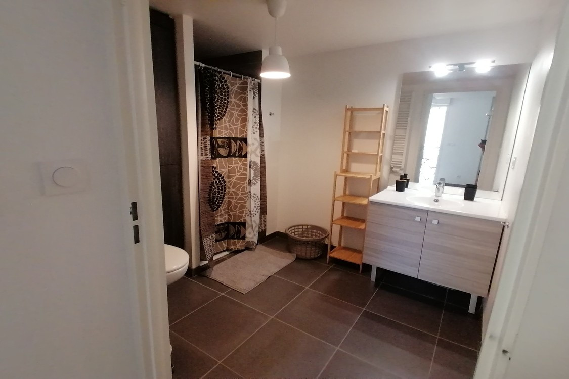 
                                                Location
                                                 L'Archange