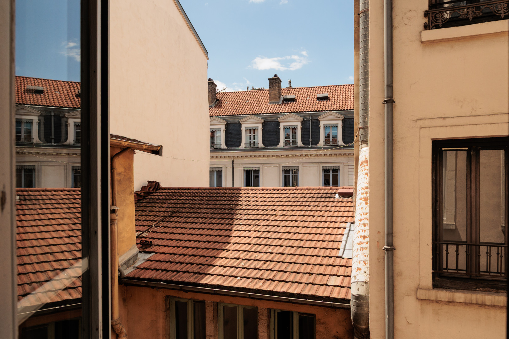 
                                                Vente
                                                 L'art de vivre lyonnais dans toute son élégance