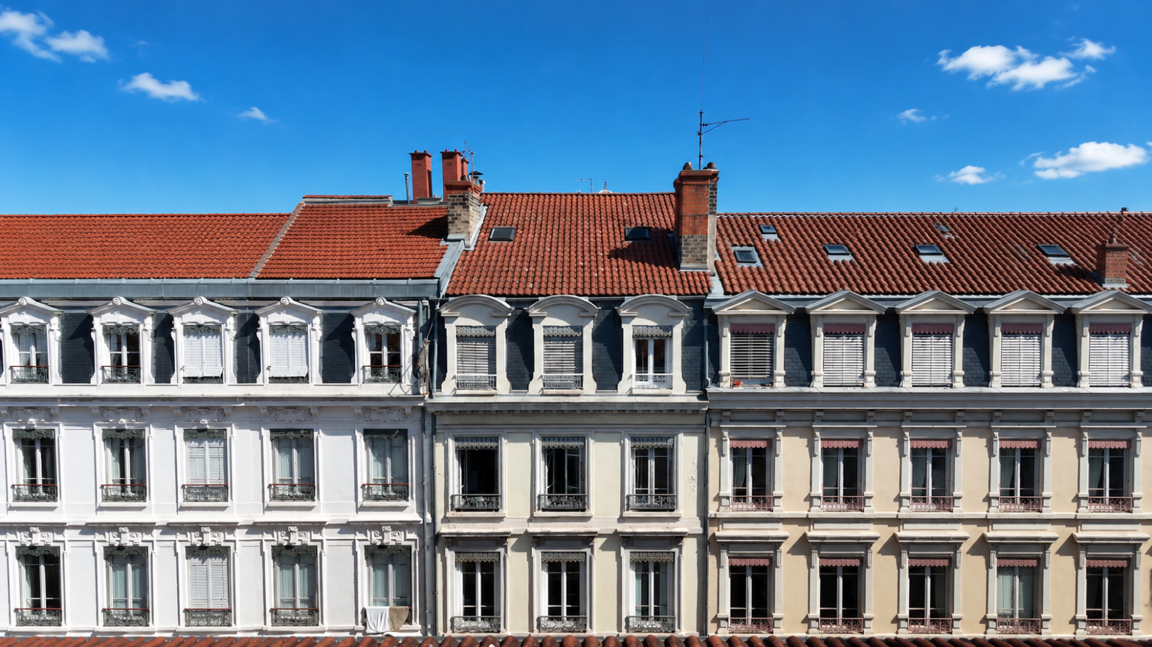 
                                                Vente
                                                 Entre l'Opéra et les Cordeliers, très bel "Haussmannien"