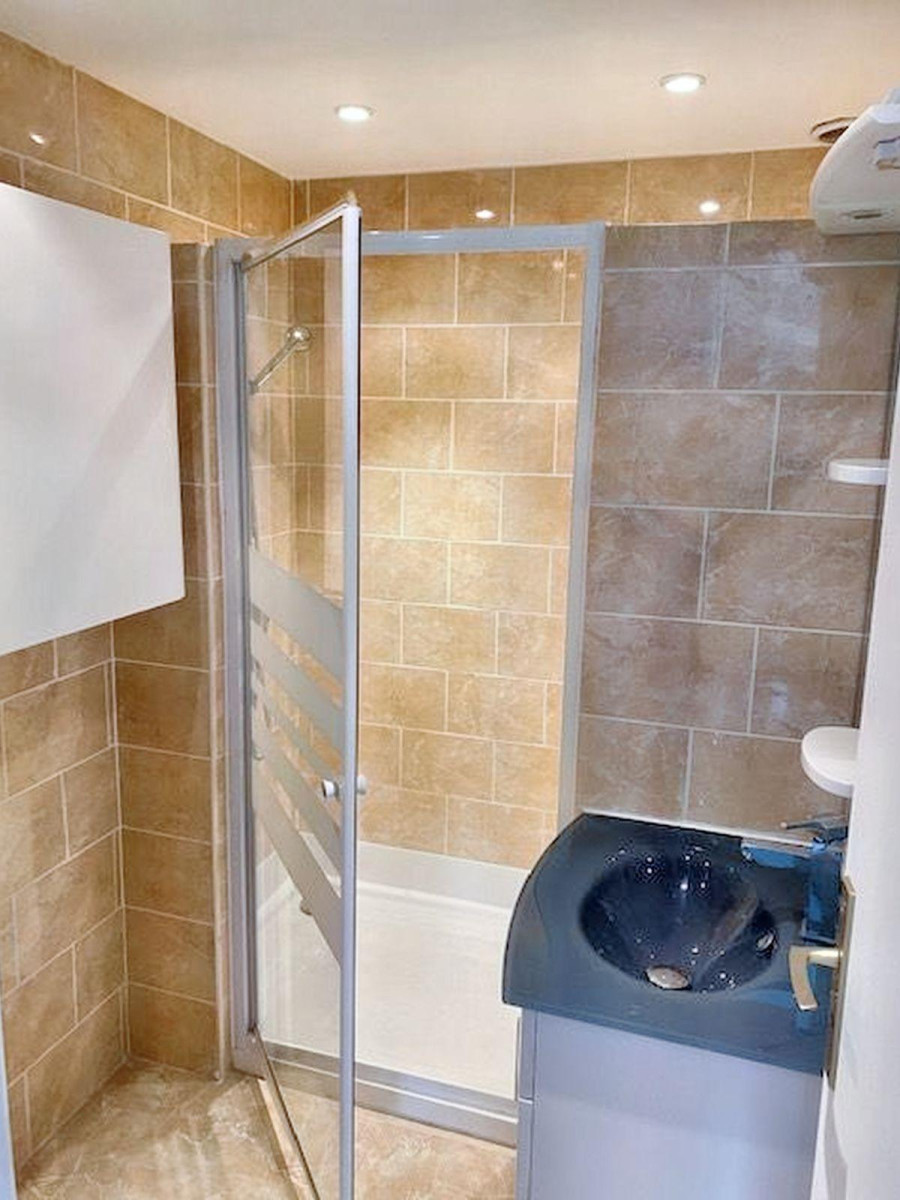 
                                                Location
                                                 Le Cannet