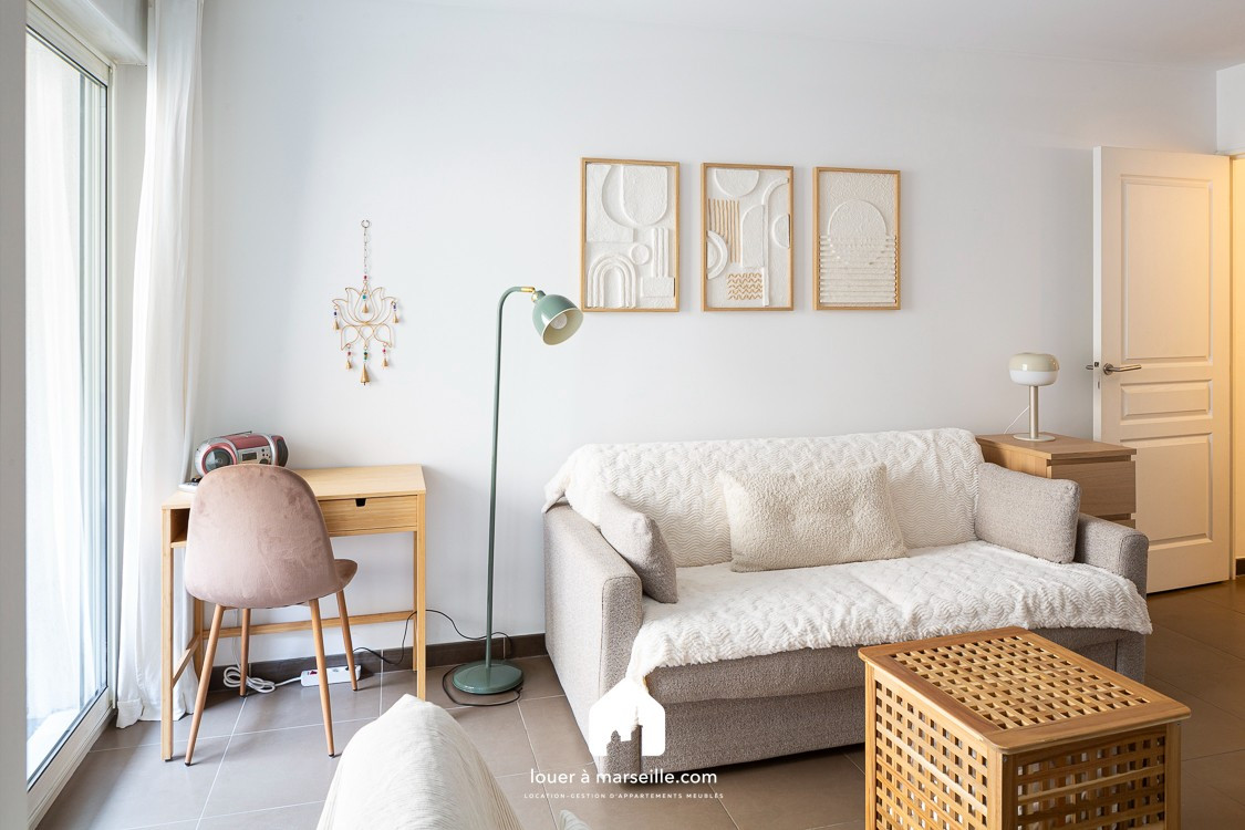 
                                                Location
                                                 Le Catalan