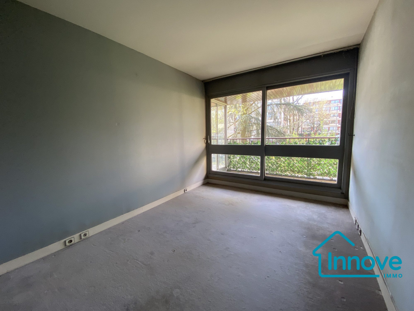 
                                                Vente
                                                 Le Chesnay 5 pièces