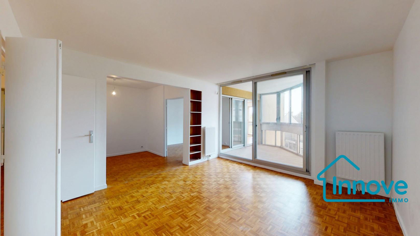 
                                                Location
                                                 Le Chesnay, limite Versailles, lumineux T5 avec loggia