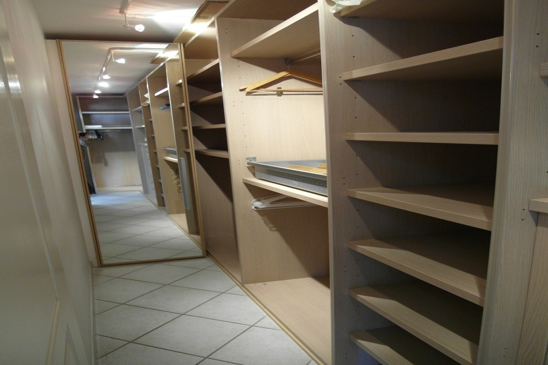 
                                                Location
                                                 Le Delanglade