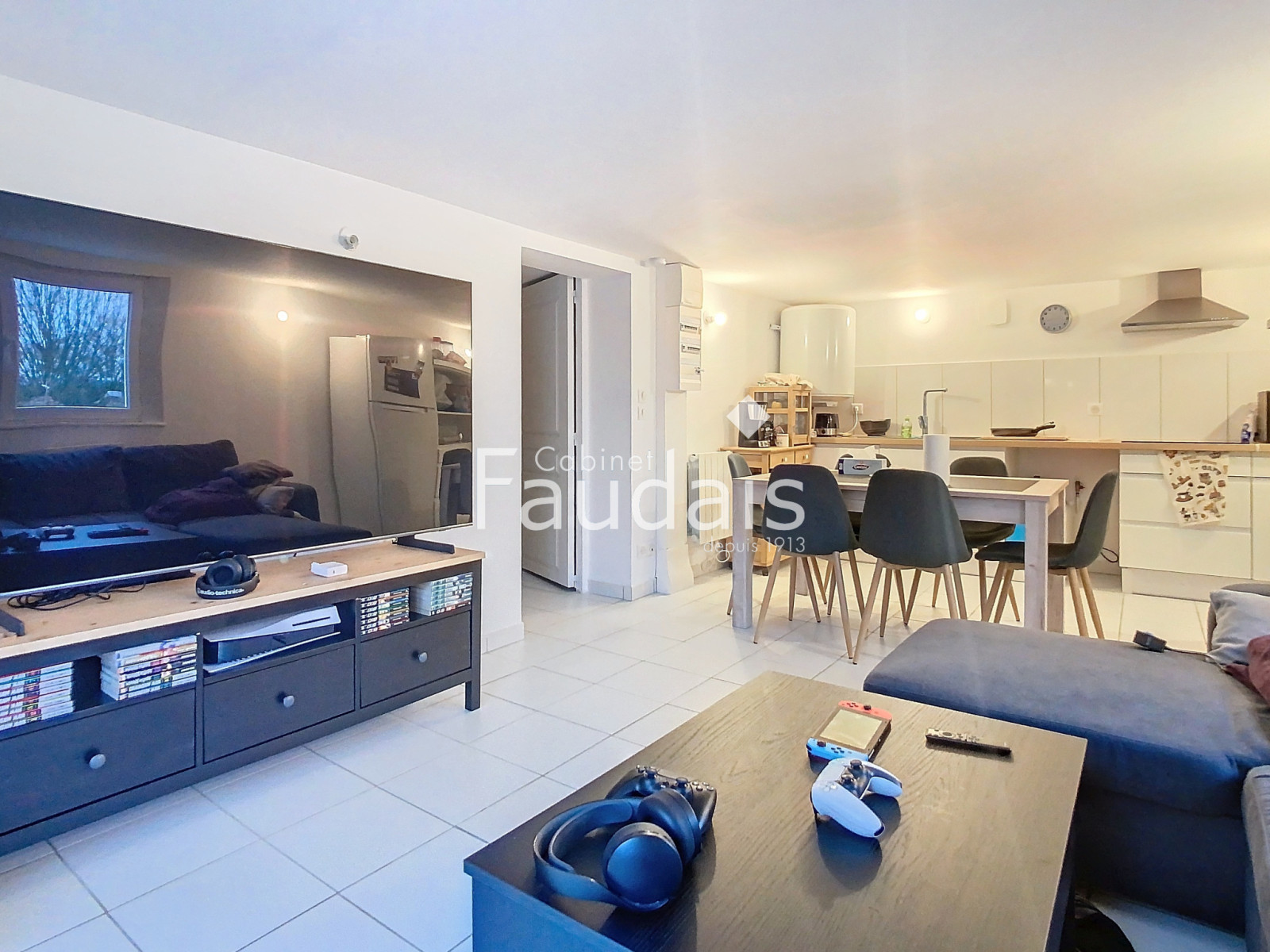 
                                                Vente
                                                 LE DEZERT, IMMEUBLE AVEC 3 APPARTEMENTS