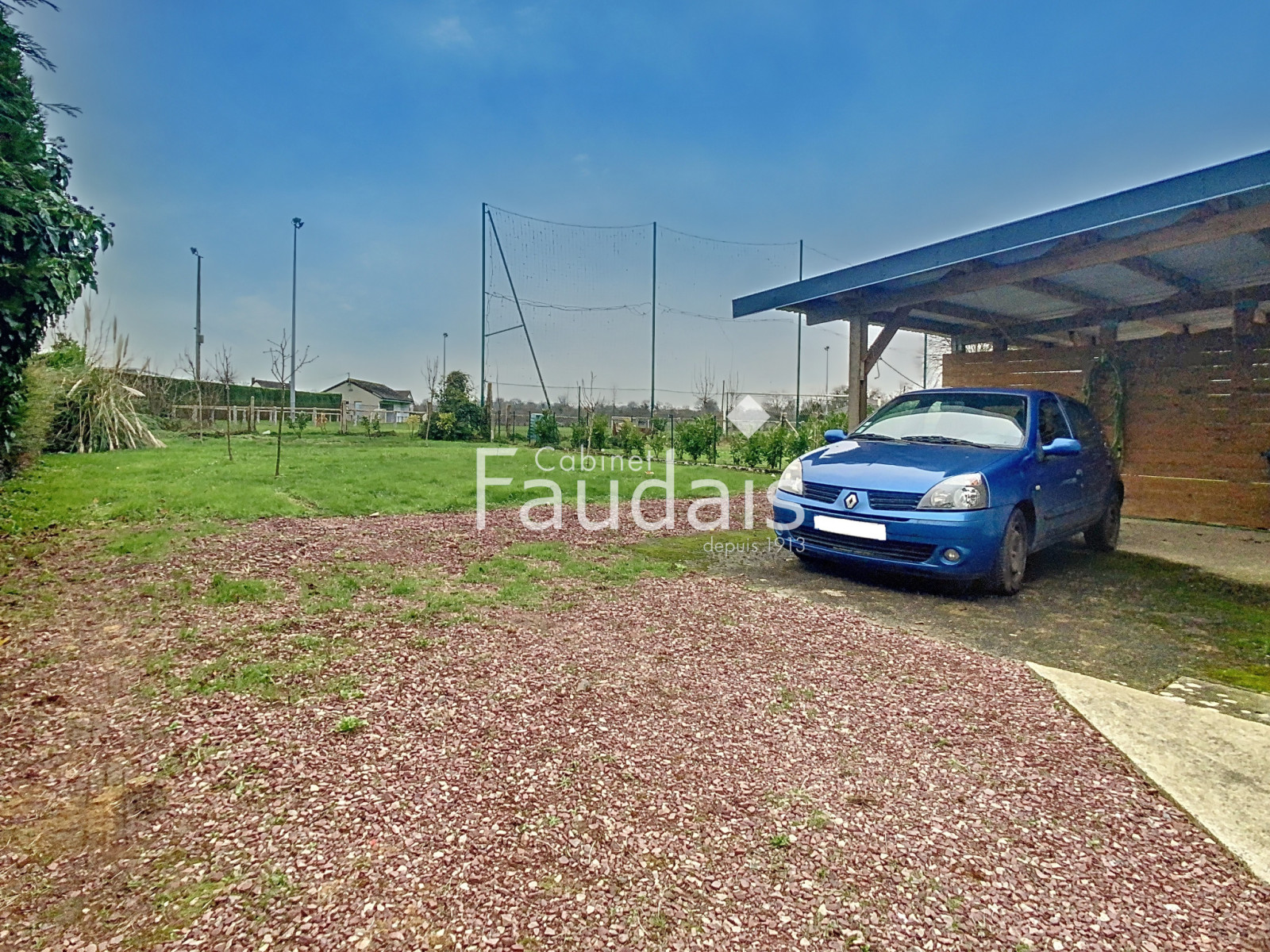 
                                                Vente
                                                 LE DEZERT, IMMEUBLE AVEC 3 APPARTEMENTS