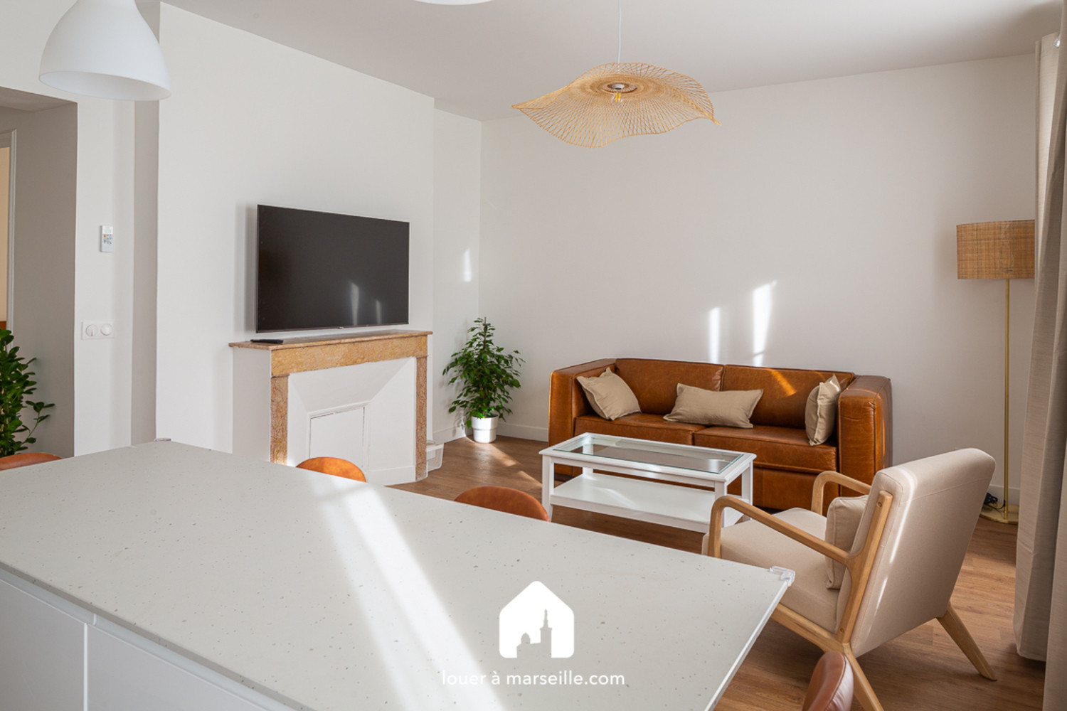 
                                                Location
                                                 Le Forbin
