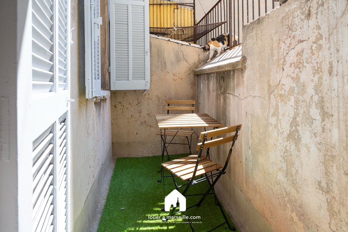 
                                                Location
                                                 LE THIERS