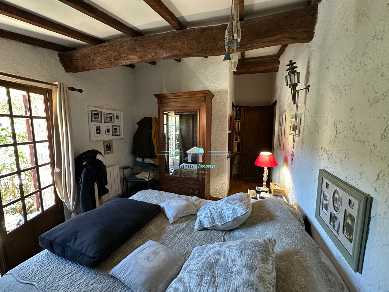 
                                                Vente
                                                 Le Thoronet - Maison en pierre avec piscine