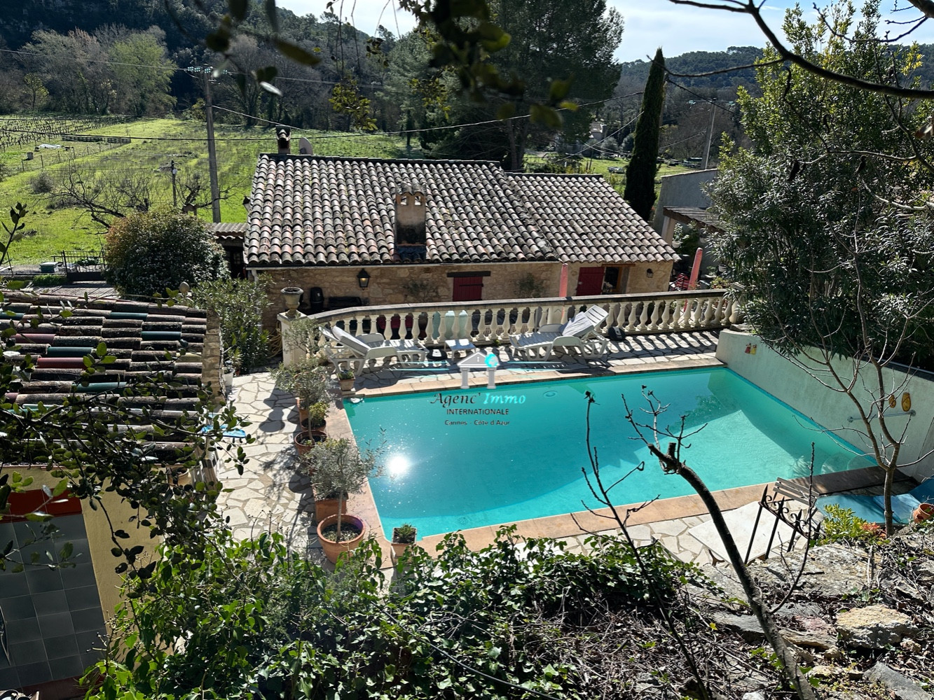 
                                                Vente
                                                 Le Thoronet - Maison en pierre avec piscine