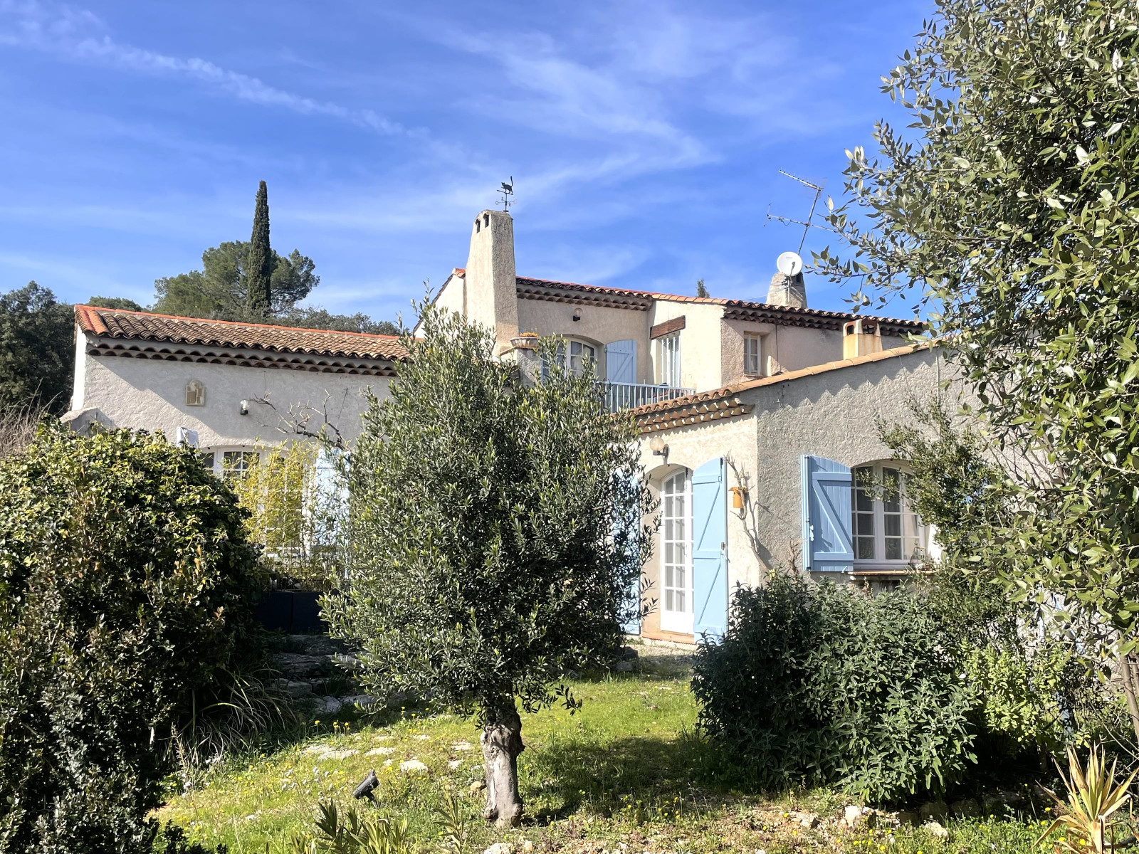 
                                                Vente
                                                 LE THORONET Villa traditionnelle 5 pièce(s) 158m2 Terrain 2289m2