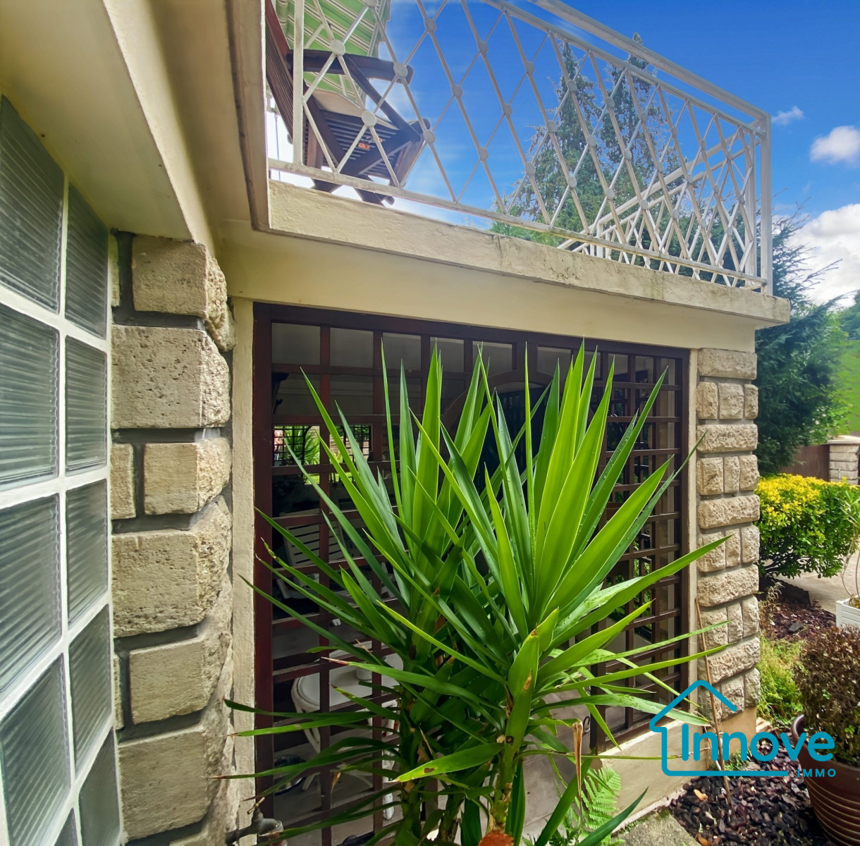 
                                                Vente
                                                 Le village - Maison 8 pièces- 5 chambres