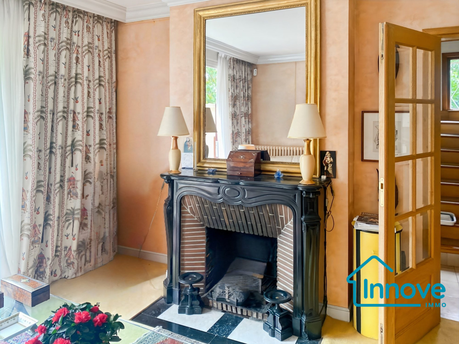 
                                                Vente
                                                 Le village - Maison 8 pièces- 5 chambres