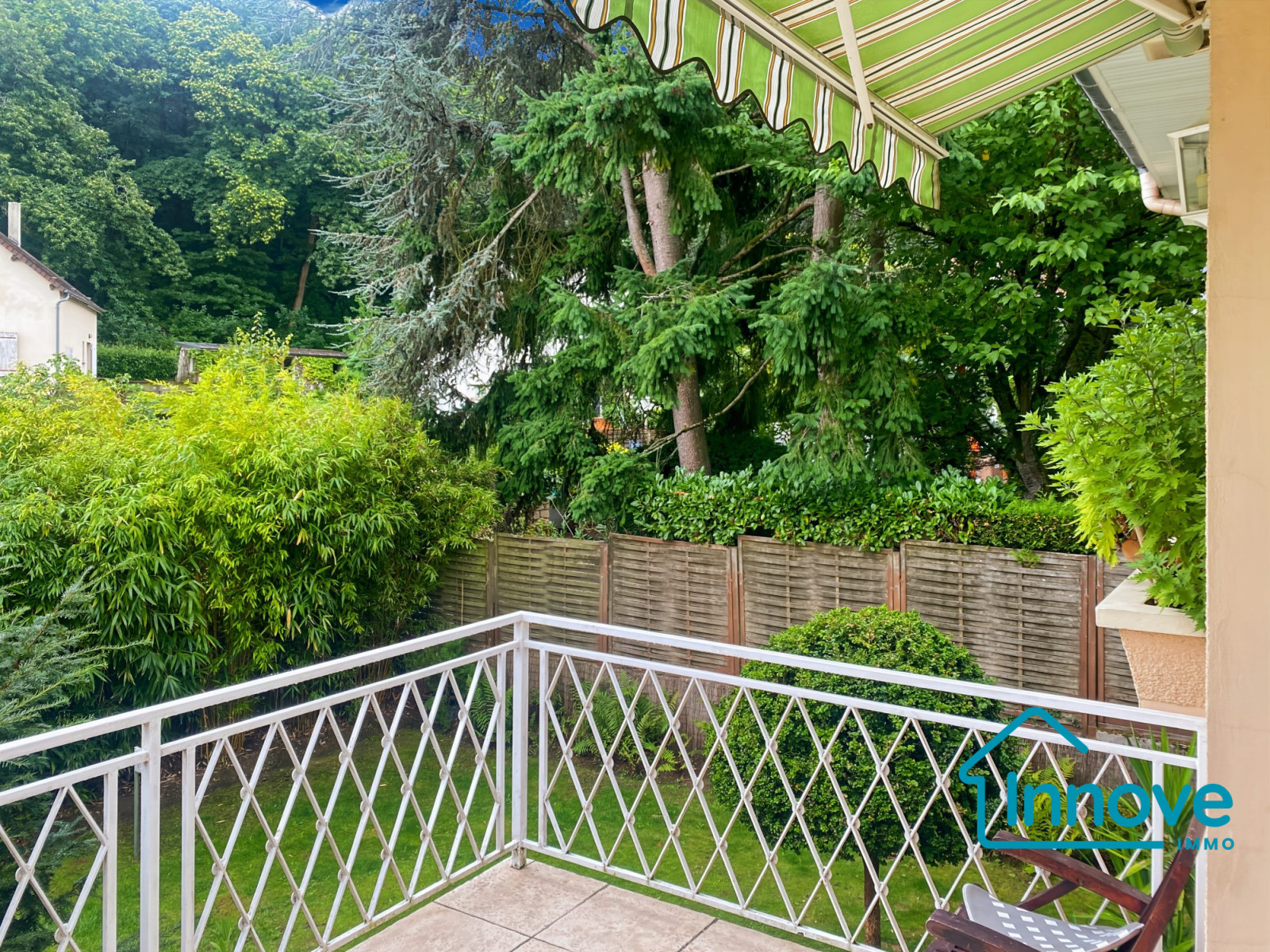 
                                                Vente
                                                 Le village - Maison 8 pièces- 5 chambres