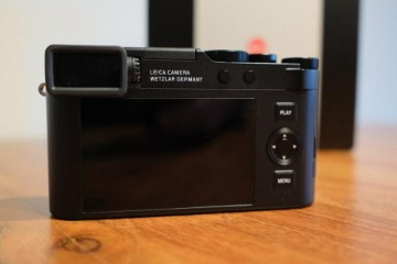 
                                                Photo
                                                 Leica D-Lux 8