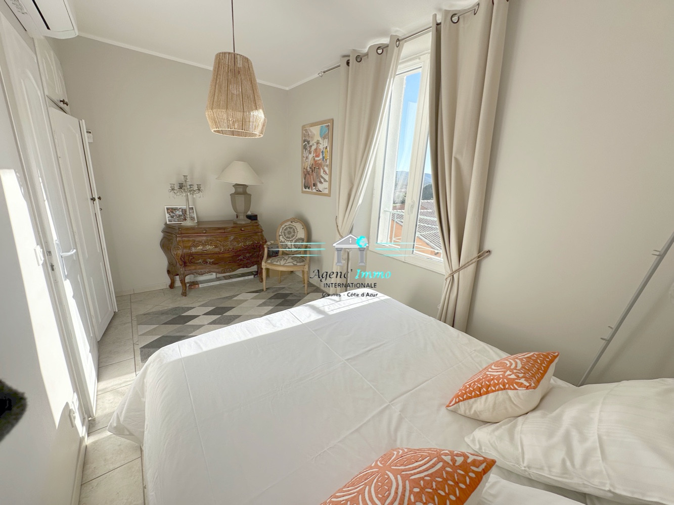 
                                                Vente
                                                 Les Arcs - Charmante bastide 5 pièces 120m2
