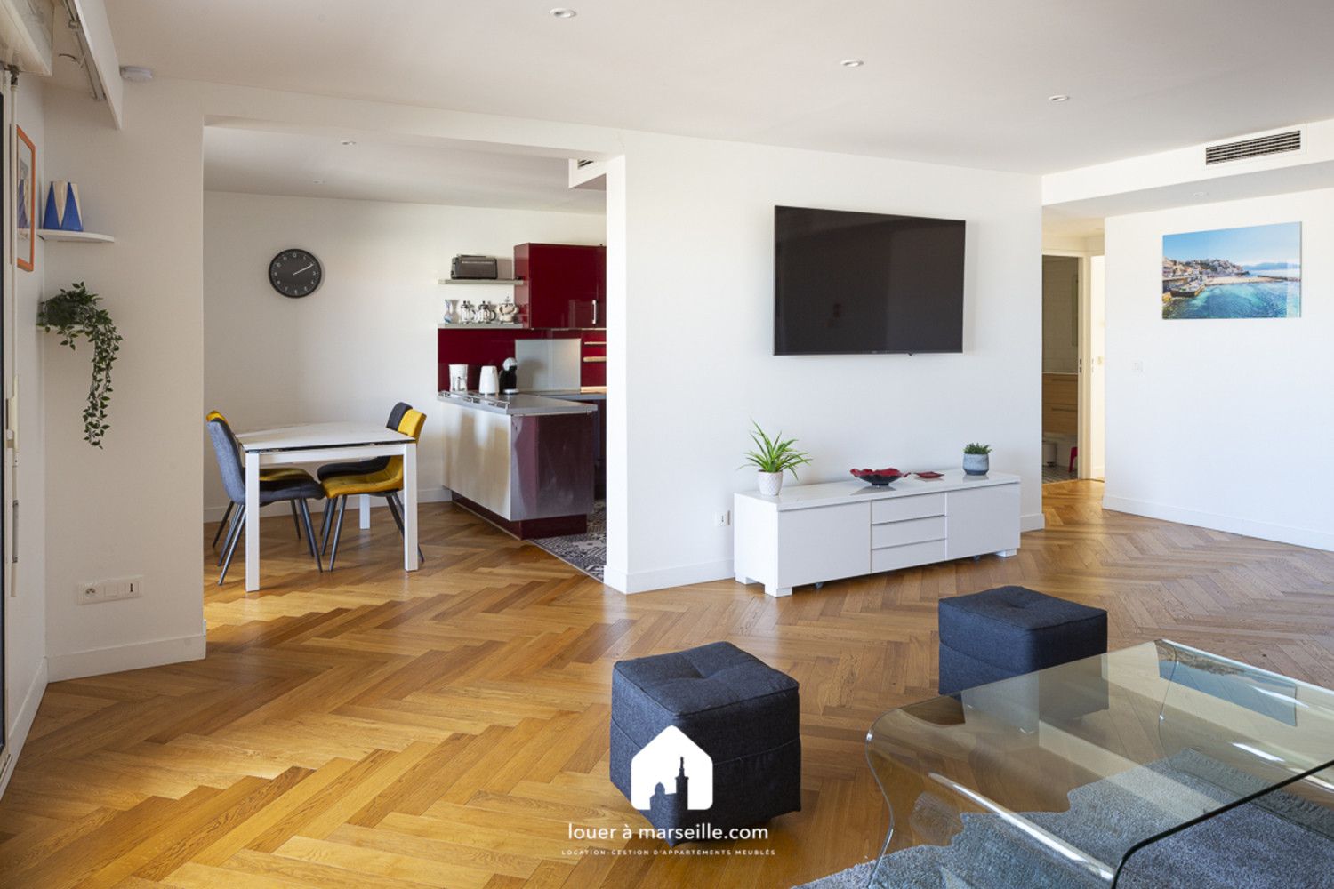 
                                                Location
                                                 Les Hauts de Breteuil