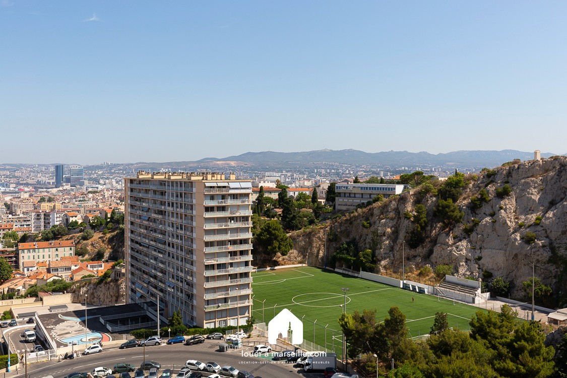 
                                                Location
                                                 Les Horizons Clairs