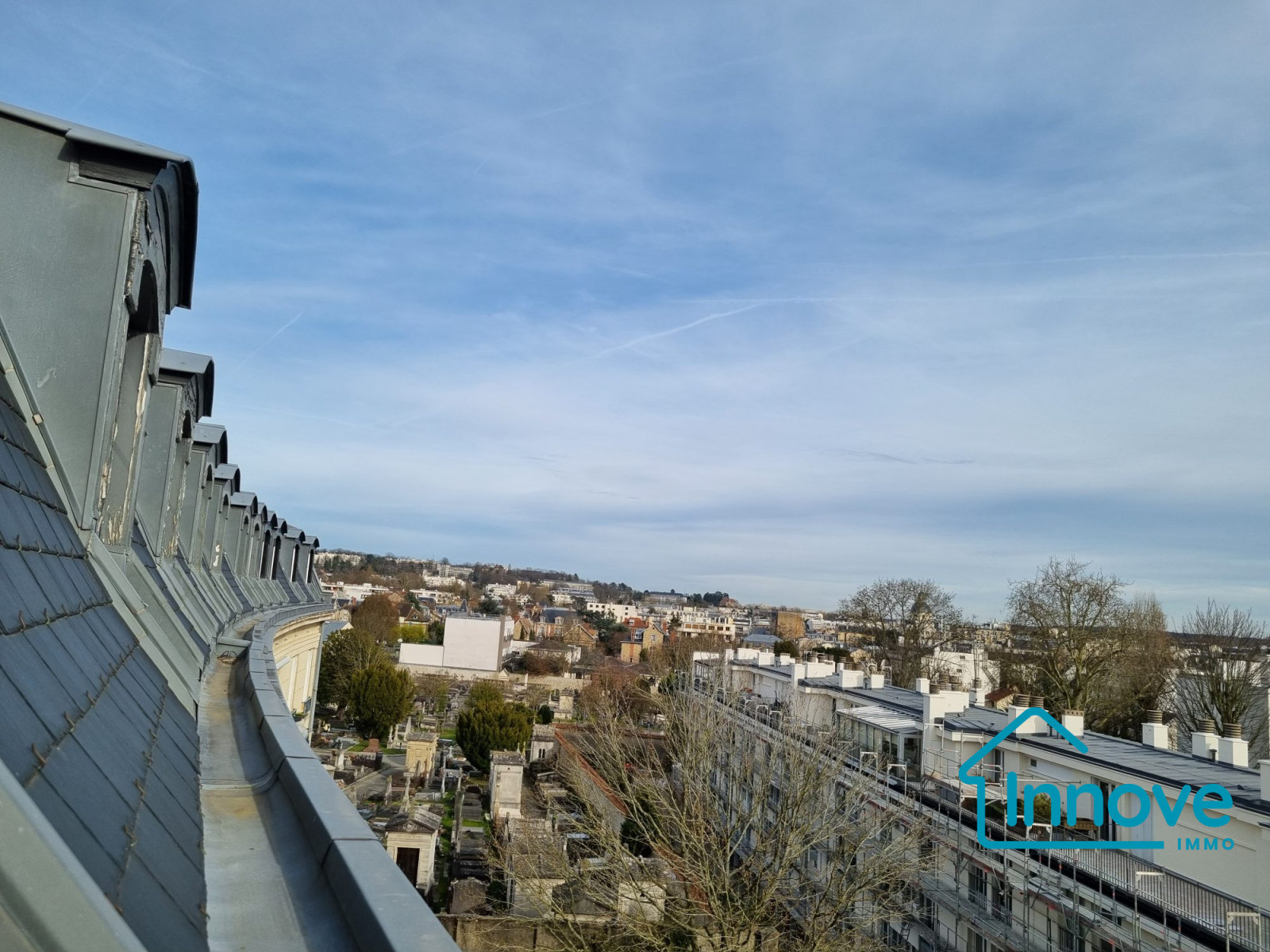 
                                                Vente
                                                 Les Prés en dernier étage appartement 3 chambres