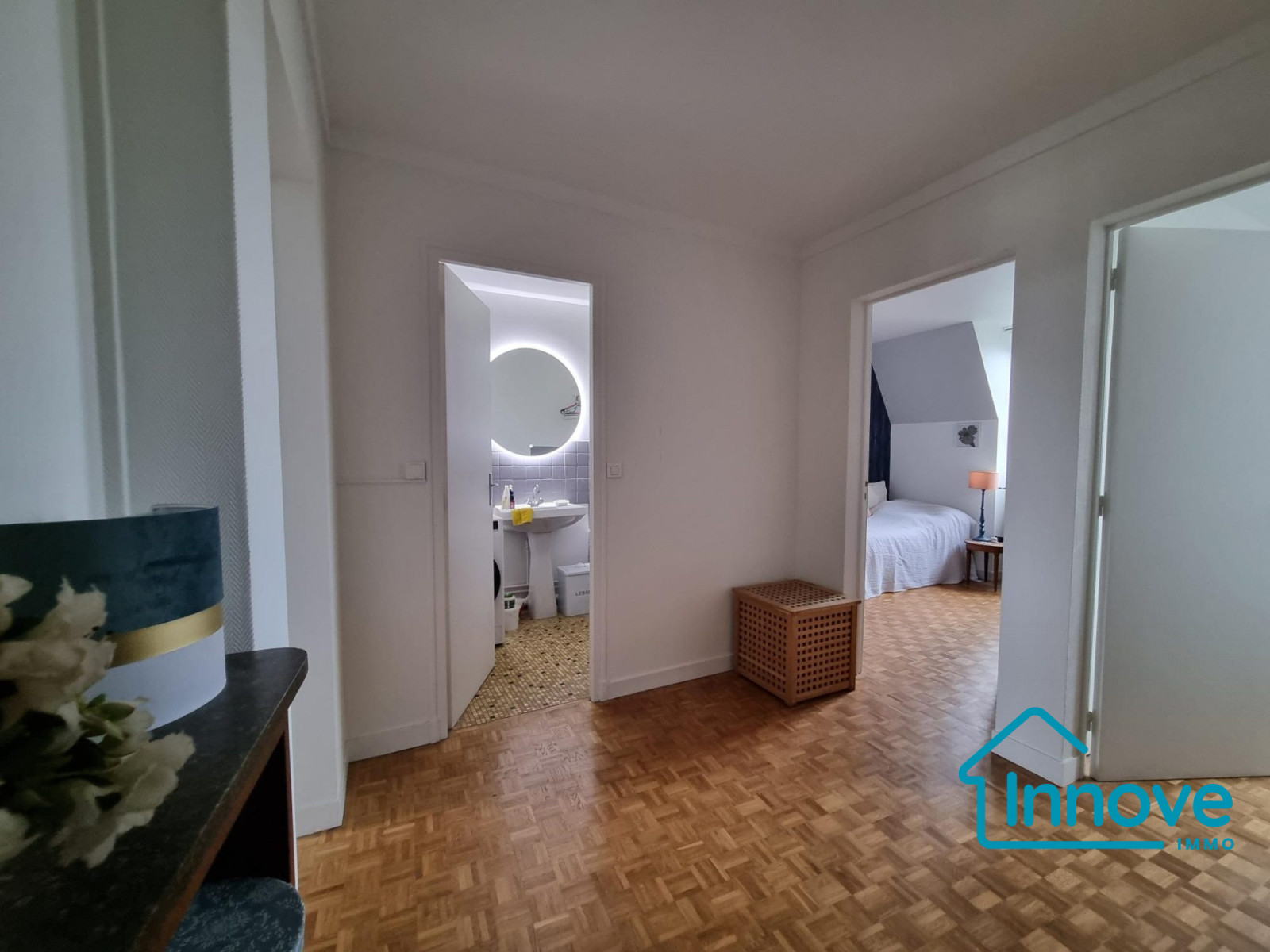 
                                                Vente
                                                 Les Prés en dernier étage appartement 3 chambres