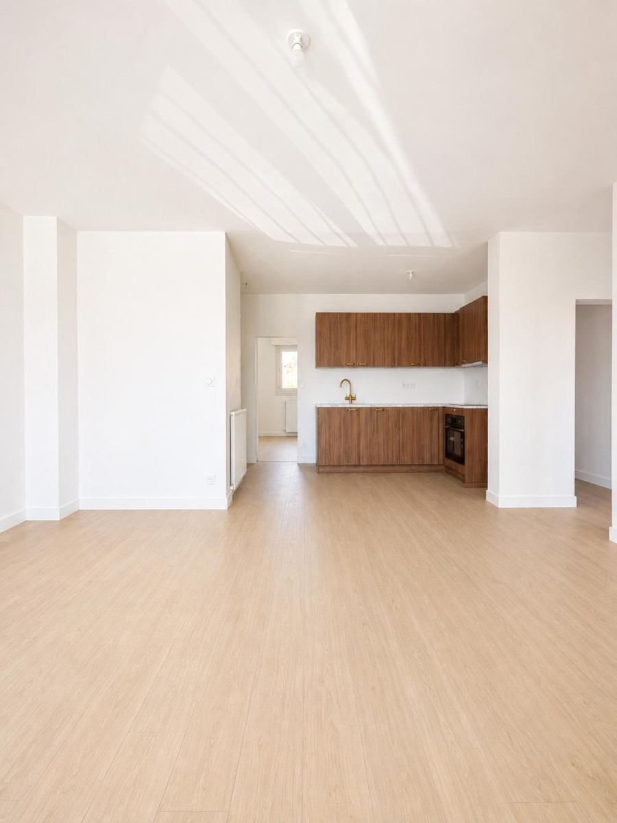 
                                                Vente
                                                 LES SABLES-D’OLONNE – T4 RÉNOVÉ AVEC BALCON – 3 CHAMBRES