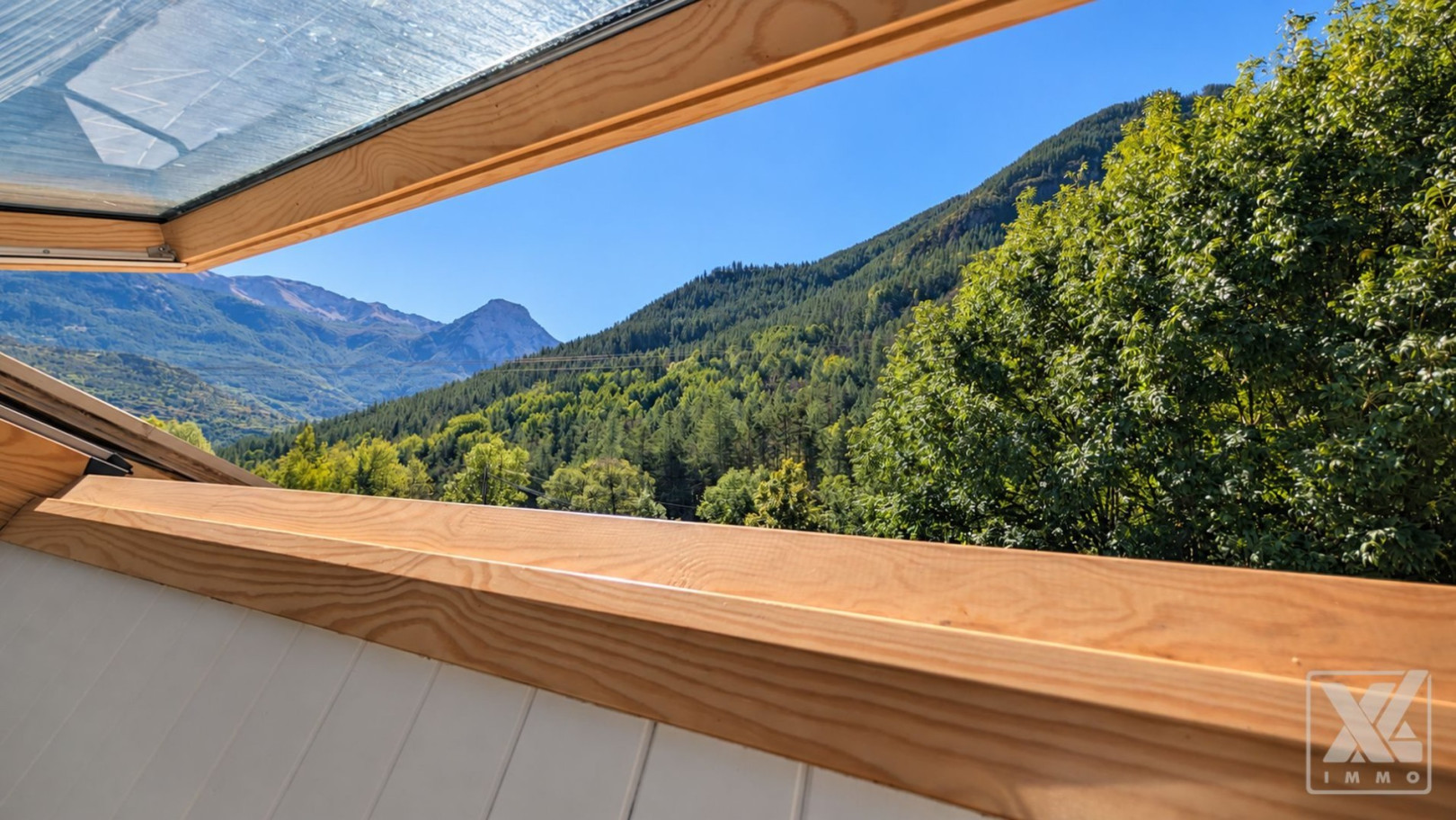 
                                                Vente
                                                 Les VIgneaux - Deux espaces, Mille Projets...