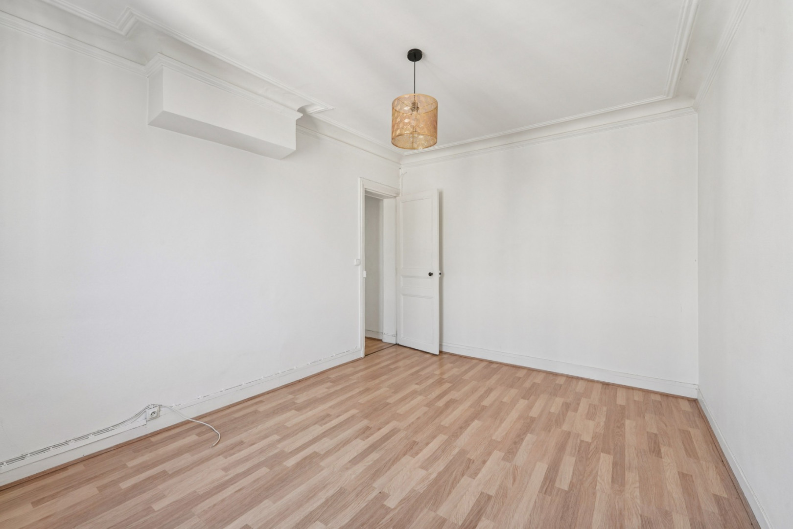 
                                                Vente
                                                 Levallois - 34 Rivay