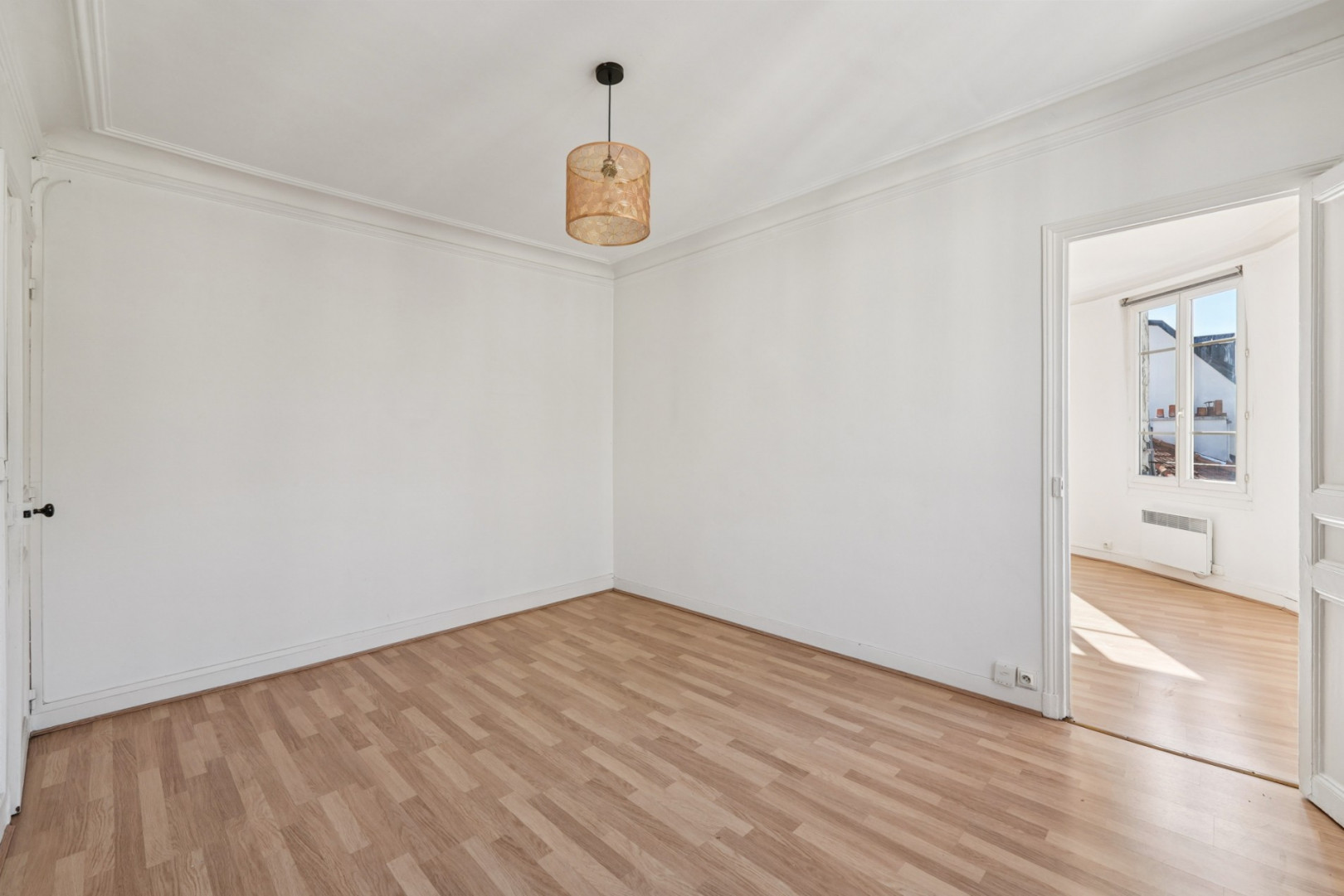 
                                                Vente
                                                 Levallois - 34 Rivay