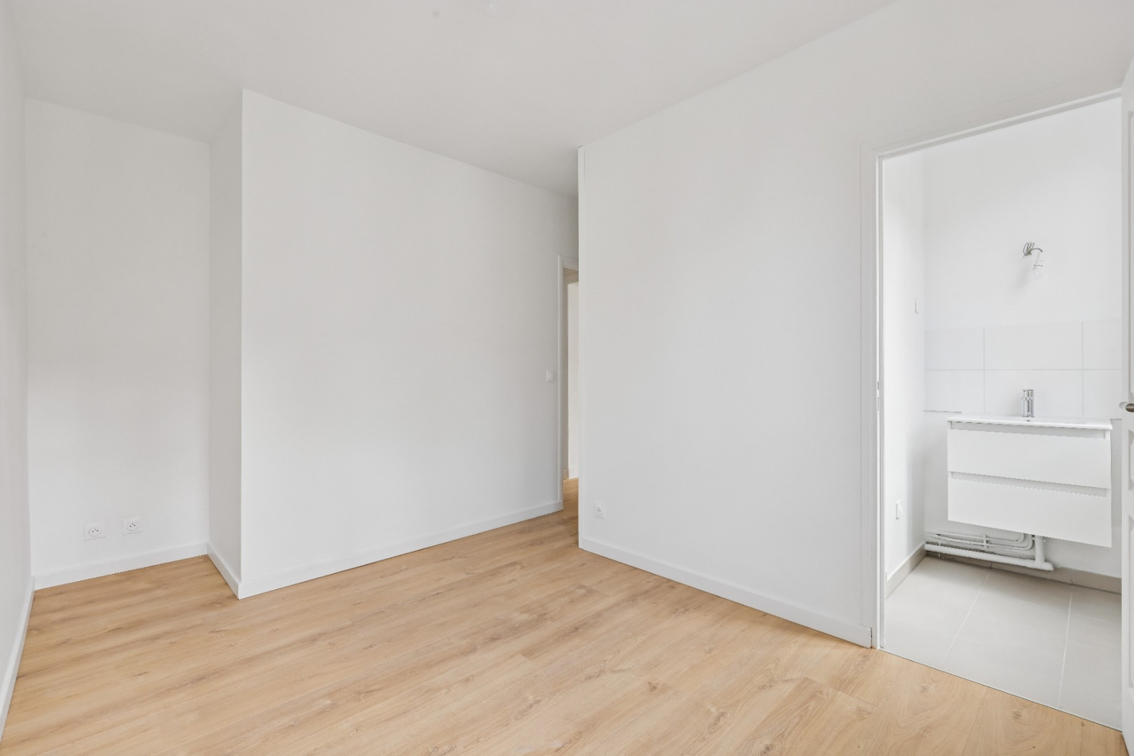 
                                                Vente
                                                 Levallois - 34 Rivay