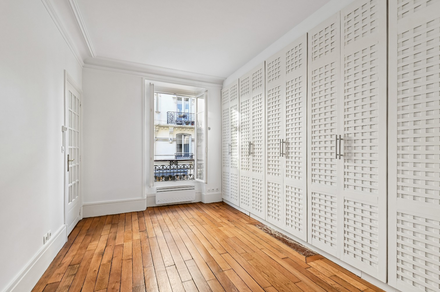 
                                                Vente
                                                 Levallois - 34 Rivay