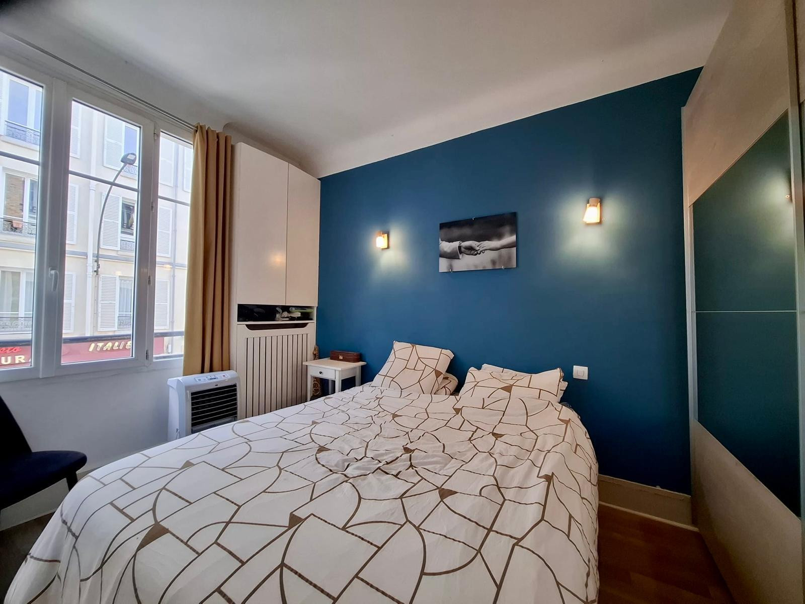 
                                                Location
                                                 Limite Neuilly, bel appartement de caractère