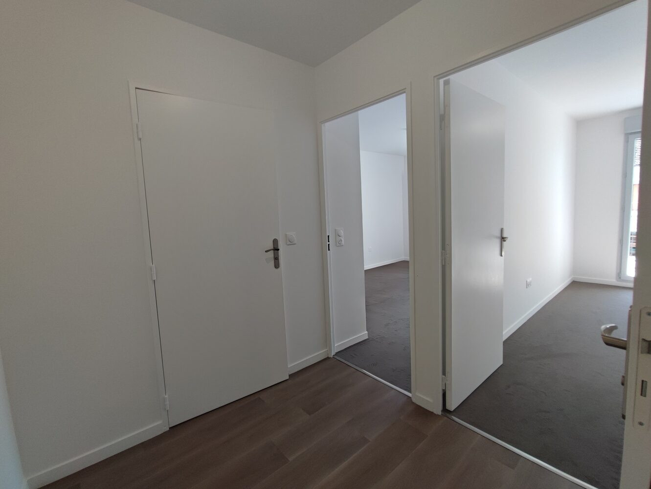 
                                                Location
                                                 Livry à louer 3 pièces avec balcon et parking double