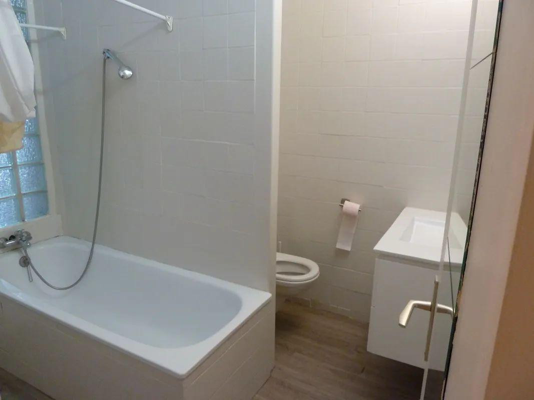 
                                                Location
                                                 Loc studio 33m² idéal stage étudiant courte durée