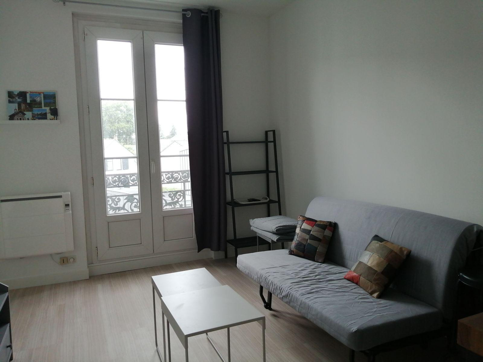 
                                                Location
                                                 Loca appart T2 meublé quartier Petit port près fac