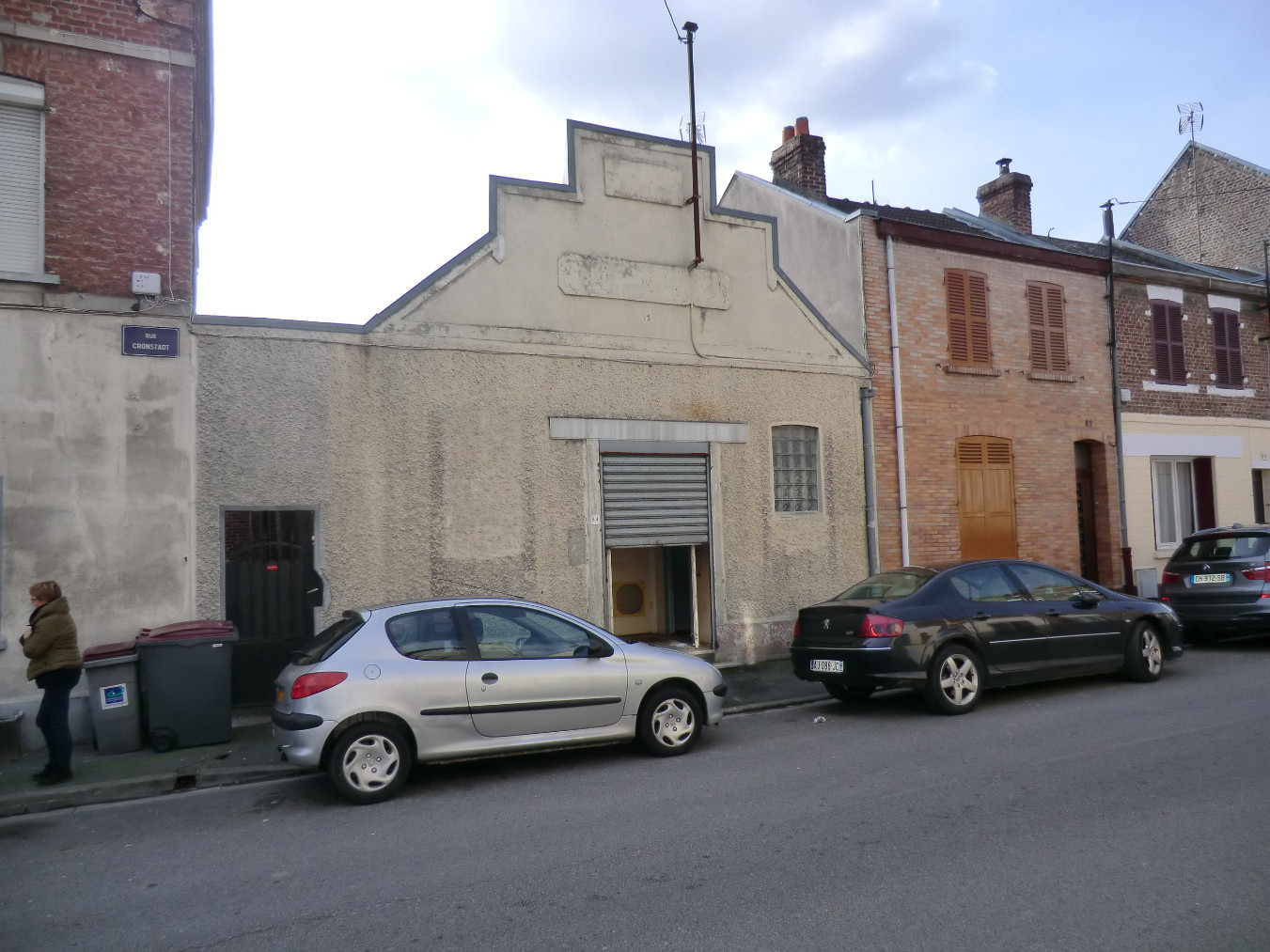 
                                                Vente
                                                 Local / Bureaux - 110 m² - Saint-Quentin (02)