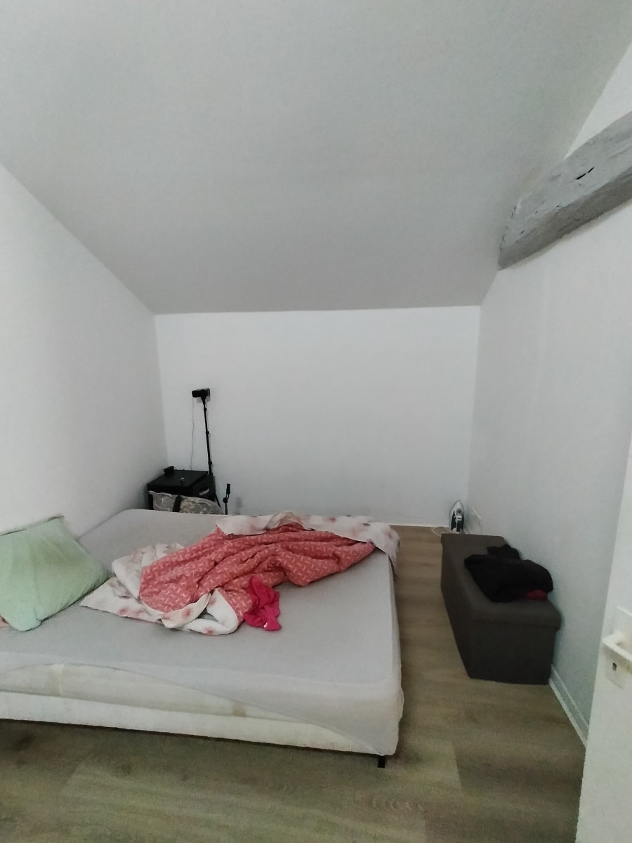 
                                                Vente
                                                 Local Commercial 12565 à Angoulême