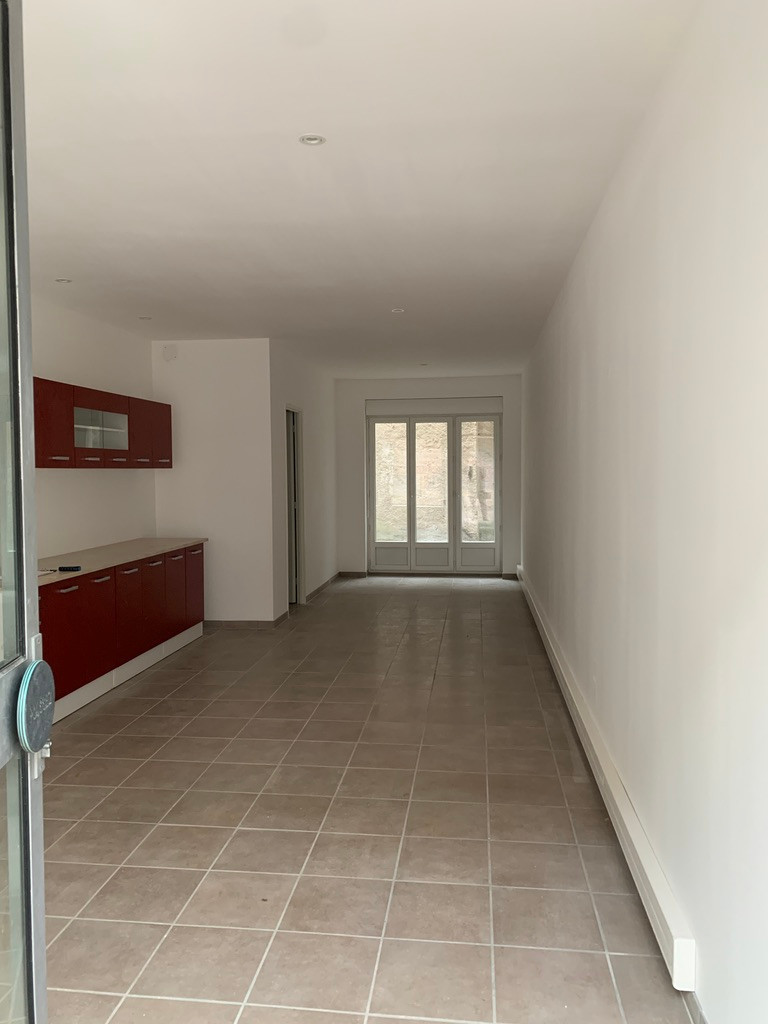 
                                                Location
                                                 LOCAL COMMERCIAL – 41 m² EN CENTRE-VILLE