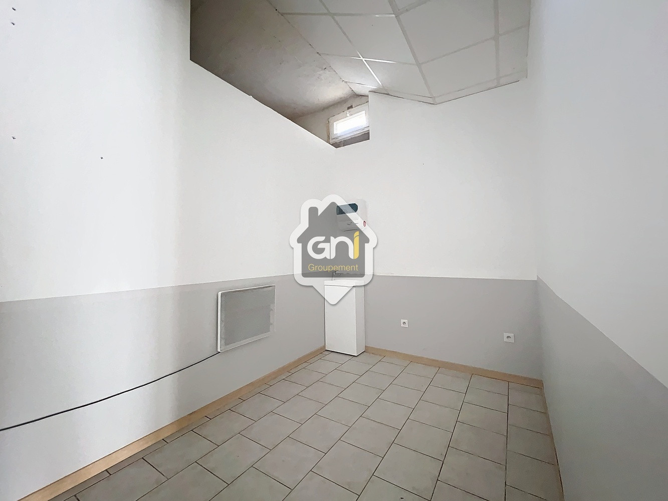 
                                                Location
                                                 Local Commercial