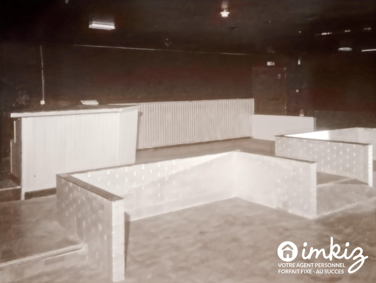 
                                                Vente
                                                 Local commercial +  ancien corps de ferme