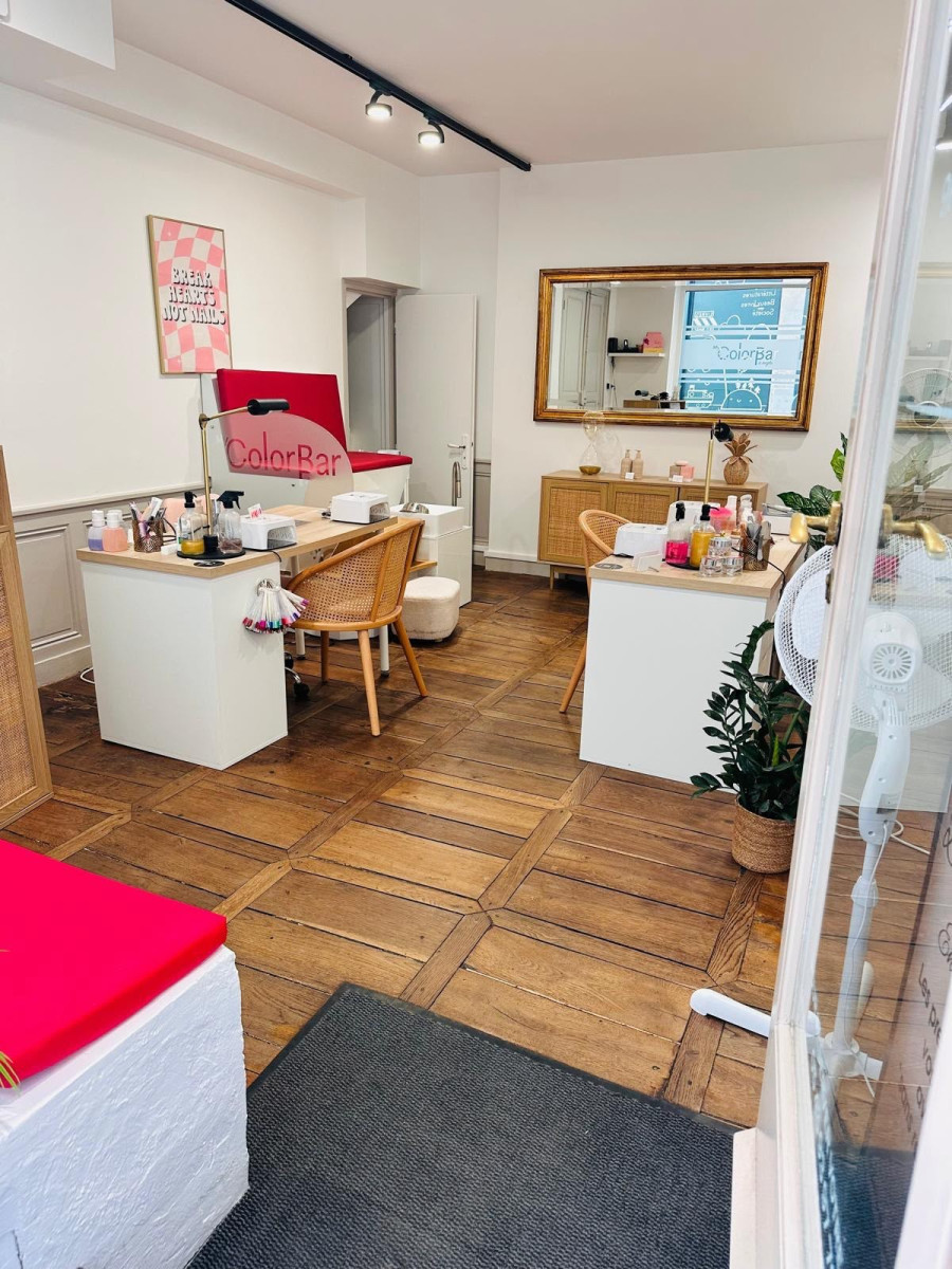 
                                                Location
                                                 Local commercial – Angoulême – 22 m²