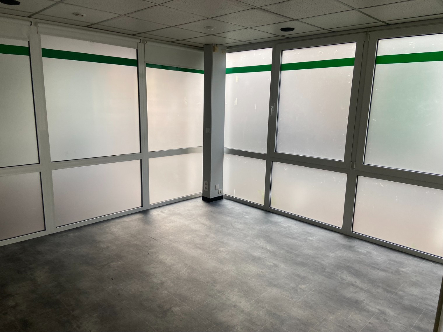 
                                                Location
                                                 Local Commercial - Bureau 40 m2