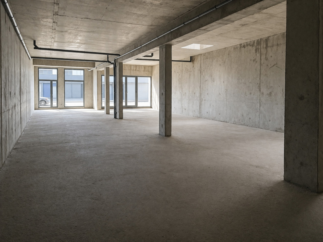 
                                                Vente
                                                 Local commercial neuf de 255,5 m²